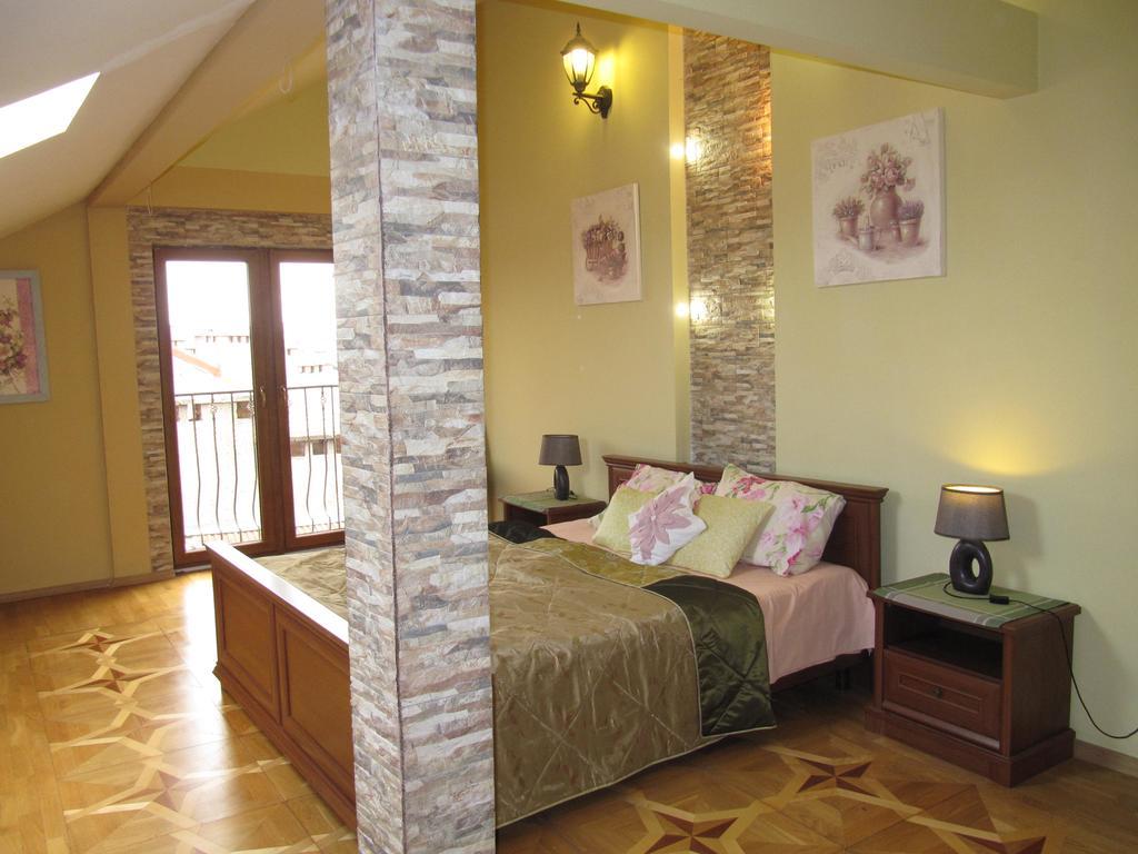 View Apartment Семицвіт Львов Экстерьер фото